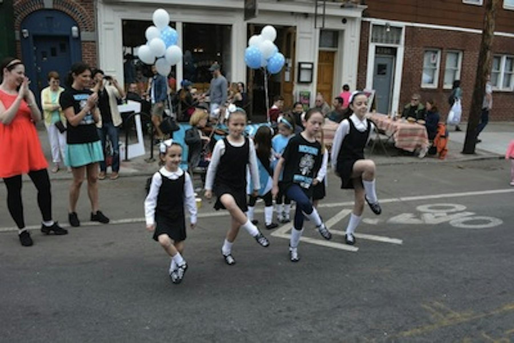 Dancers_at_Woodbines_-_Blog.jpg