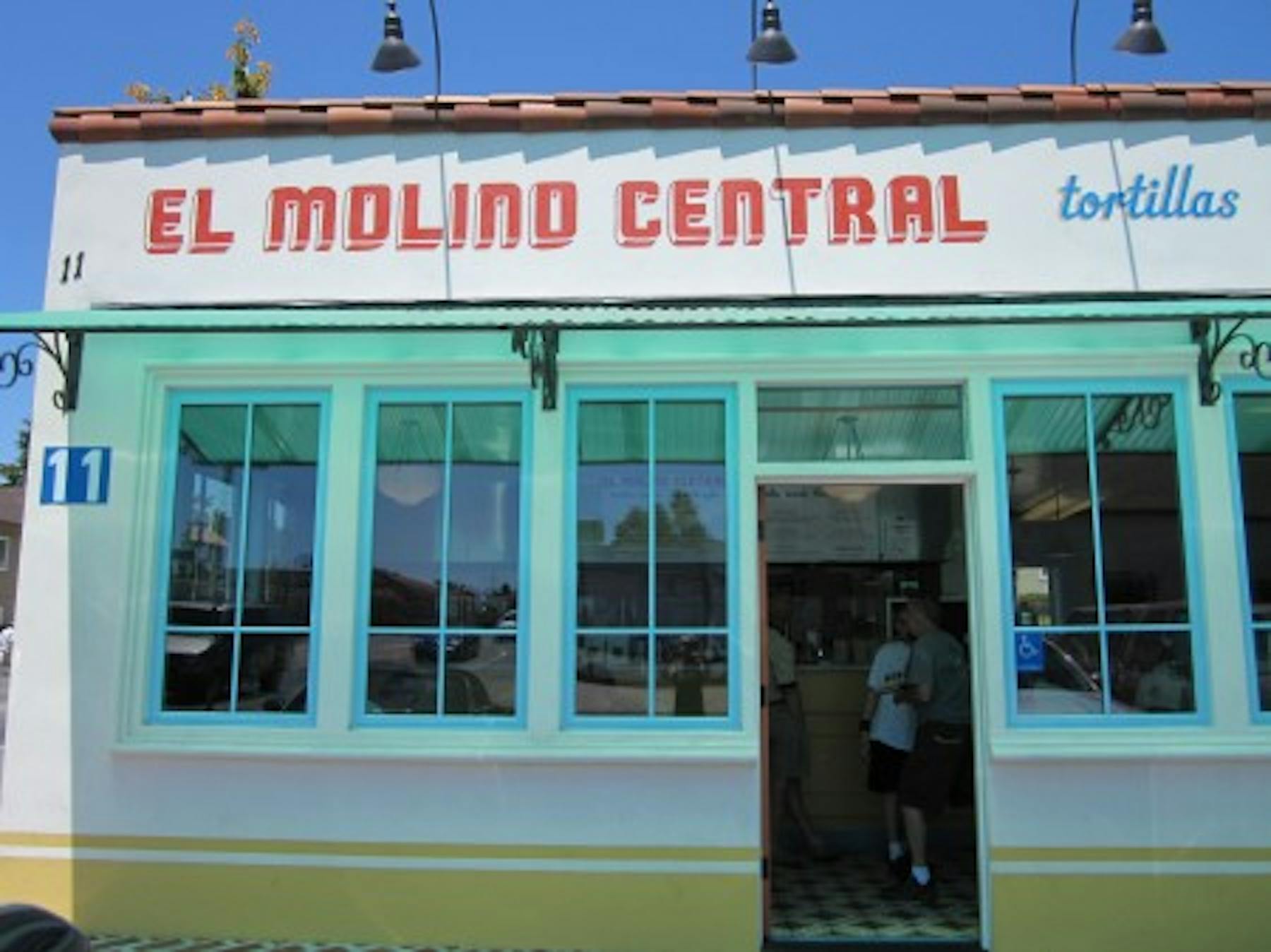 el molino central from outside