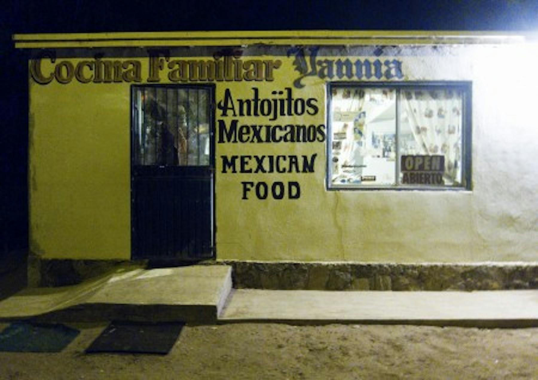 a mexican restaurant named cocina familiar