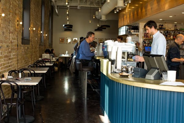 THE CAFE: DAYTIME
